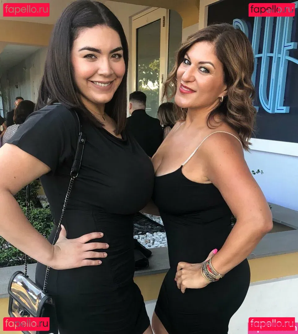 Nicky Nicole Onlyfans Photo Gallery 