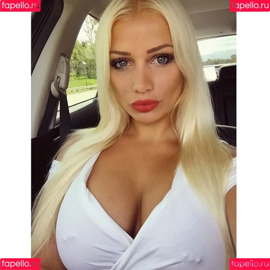 RosieVan Onlyfans Photo Gallery 
