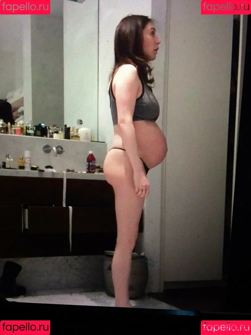 Carice Van Houten Onlyfans Photo Gallery 