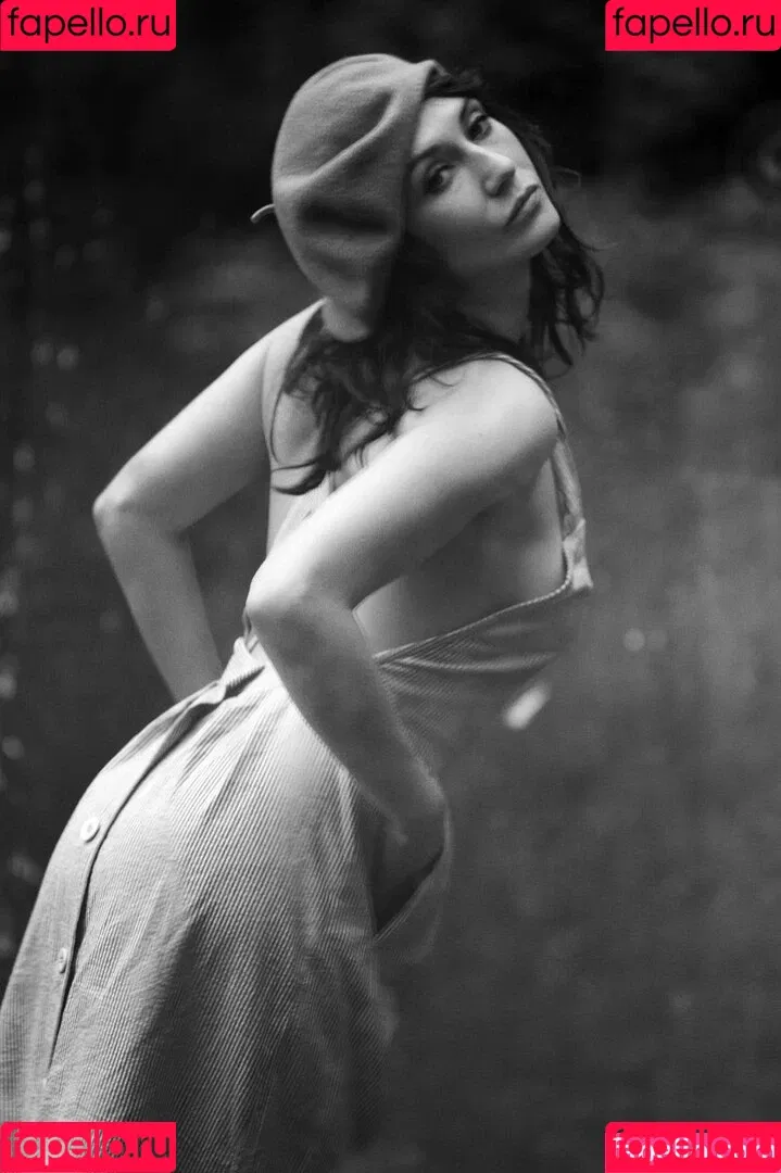 Carice Van Houten Onlyfans Photo Gallery 