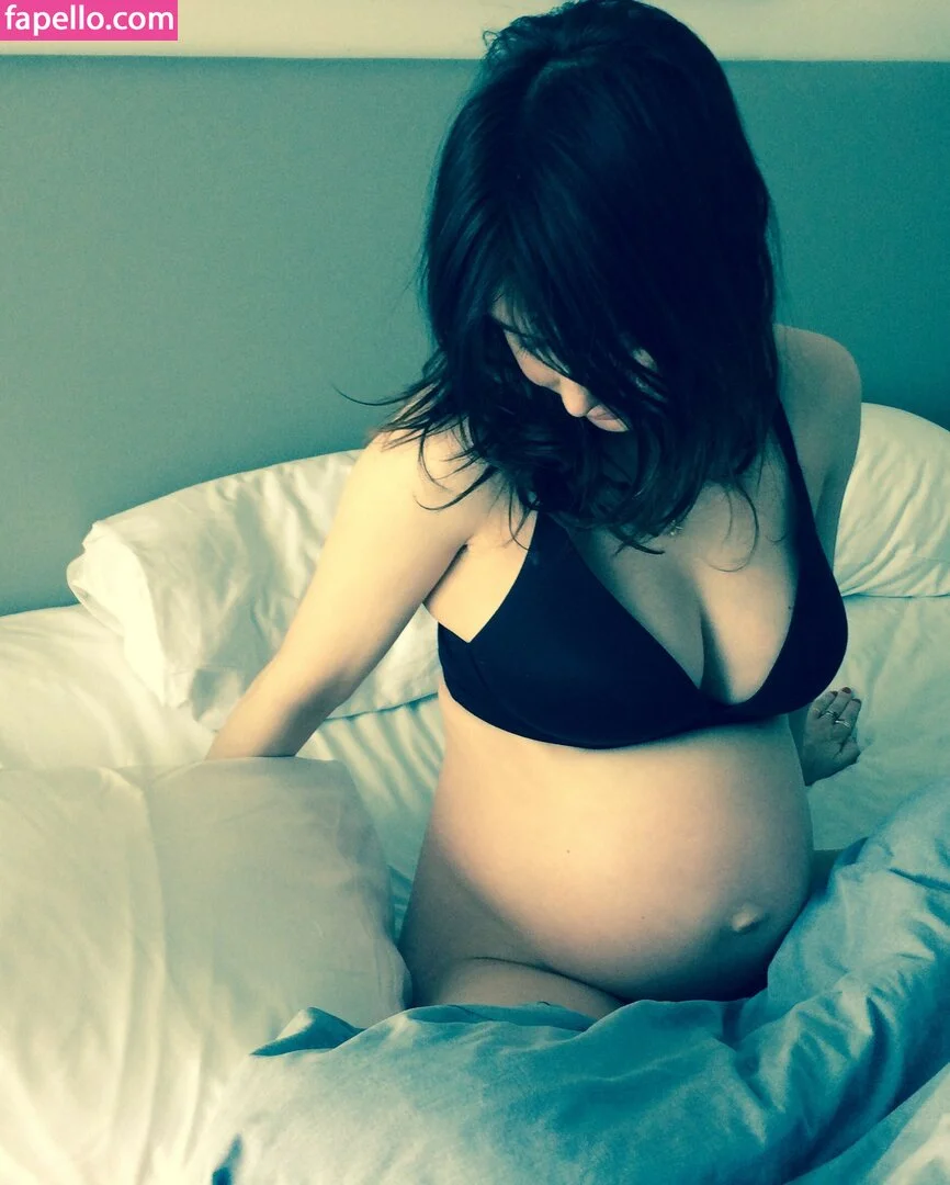 Carice Van Houten Onlyfans Photo Gallery 