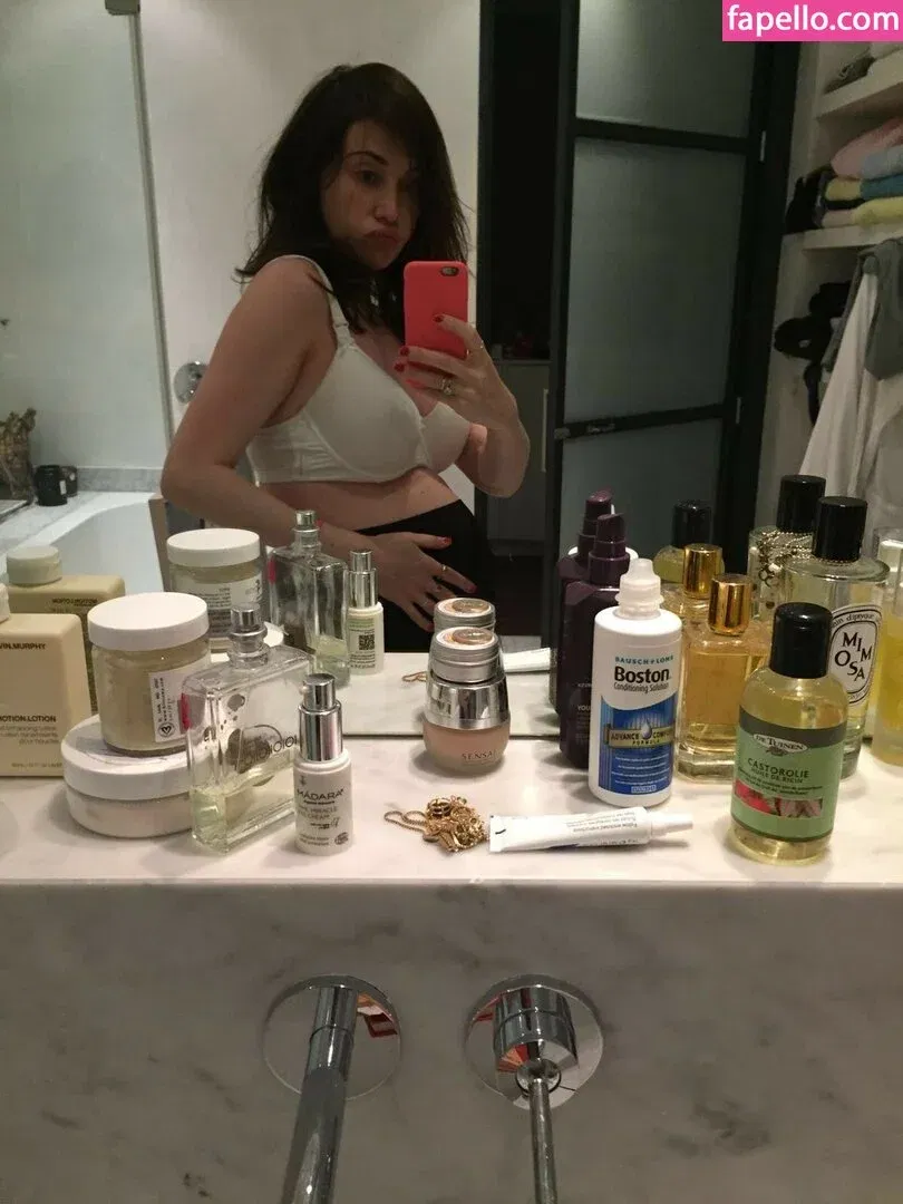 Carice Van Houten Onlyfans Photo Gallery 