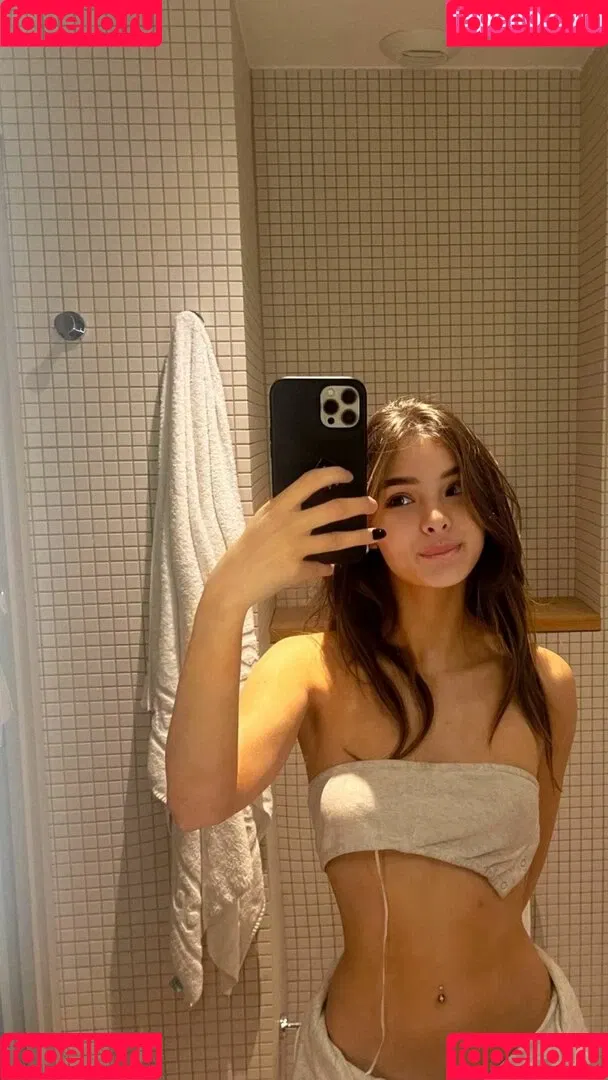 Brighton Sharbino Onlyfans Photo Gallery 