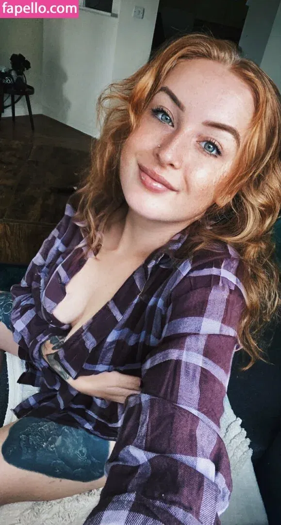 LittleRed_x Onlyfans Photo Gallery 