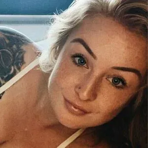 LittleRed_x Onlyfans Photo Gallery 