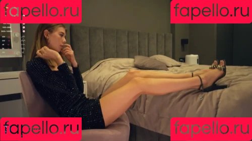 Heyhorny Mira Onlyfans Photo Gallery 