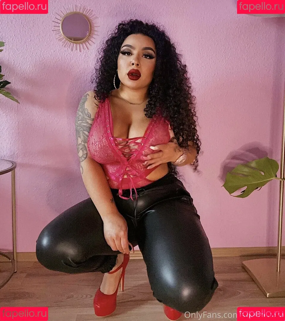 ivystar222 Onlyfans Photo Gallery 
