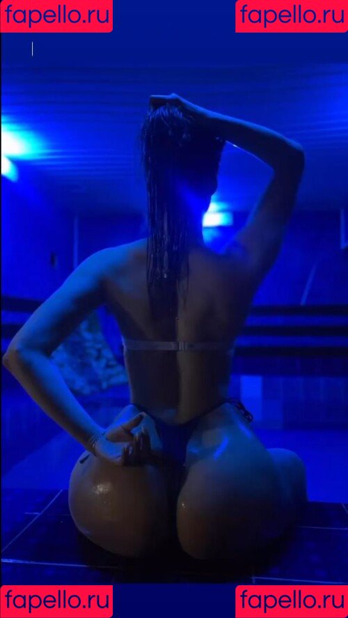 Maria Airie Onlyfans Photo Gallery 