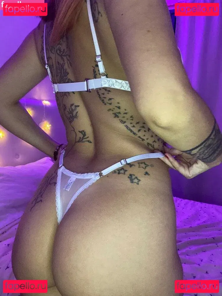 Aldi Dini Onlyfans Photo Gallery 