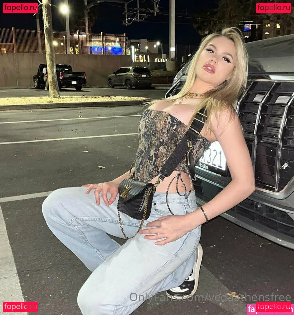 vedaathensfree Onlyfans Photo Gallery 