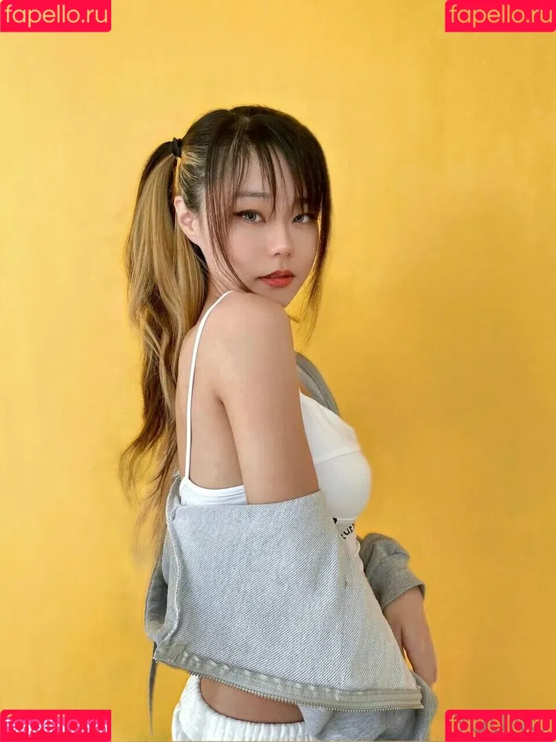Yuuno Onlyfans Photo Gallery 