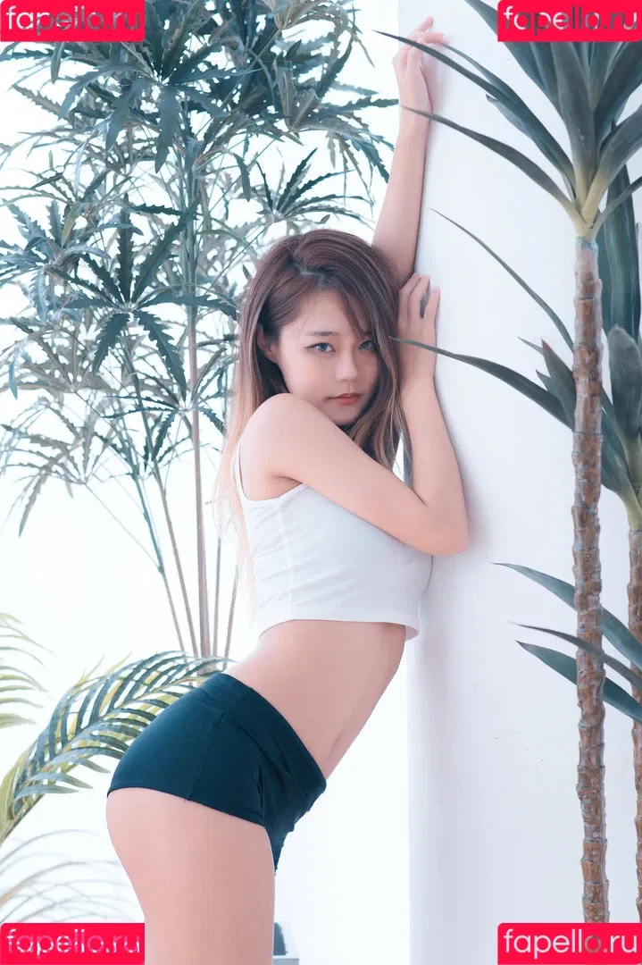Yuuno Onlyfans Photo Gallery 