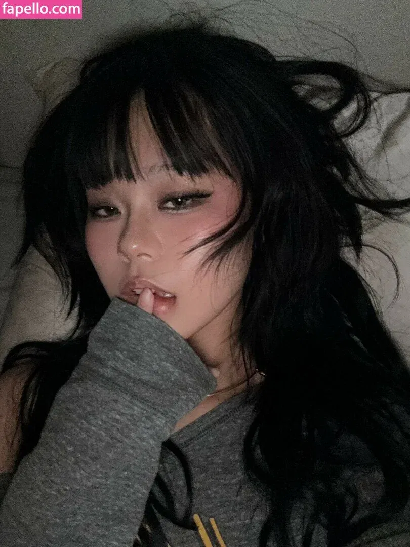 Yuuno Onlyfans Photo Gallery 