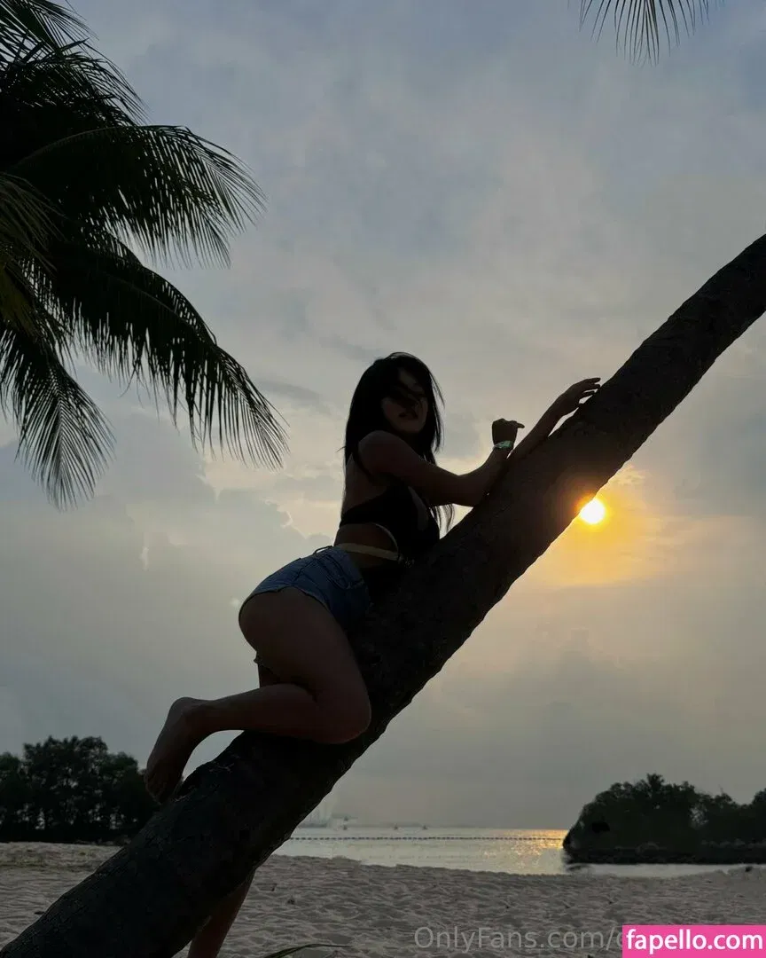 Yuuno Onlyfans Photo Gallery 