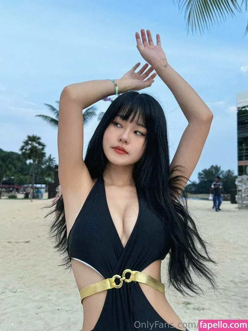 Yuuno Onlyfans Photo Gallery 