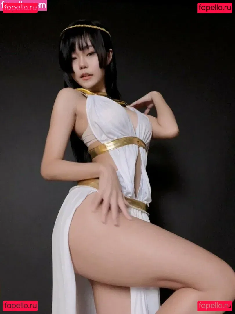 Yuuno Onlyfans Photo Gallery 