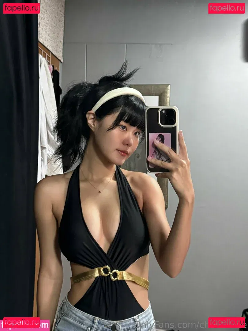 Yuuno Onlyfans Photo Gallery 