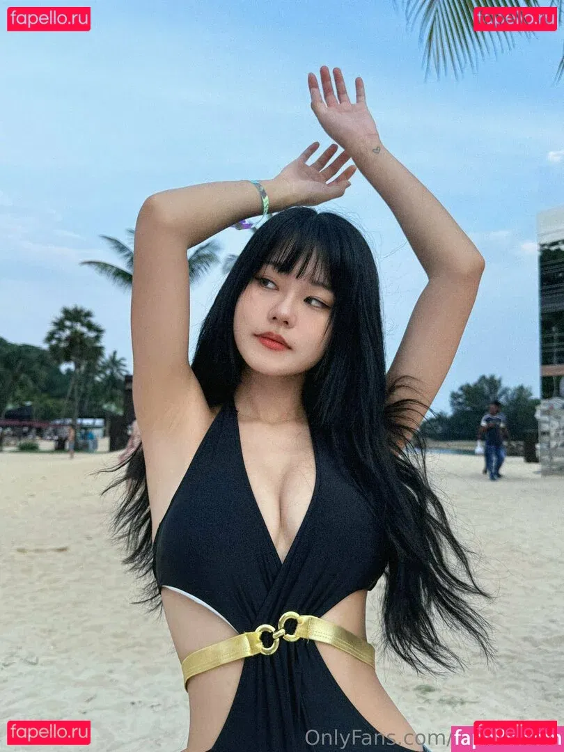 Yuuno Onlyfans Photo Gallery 