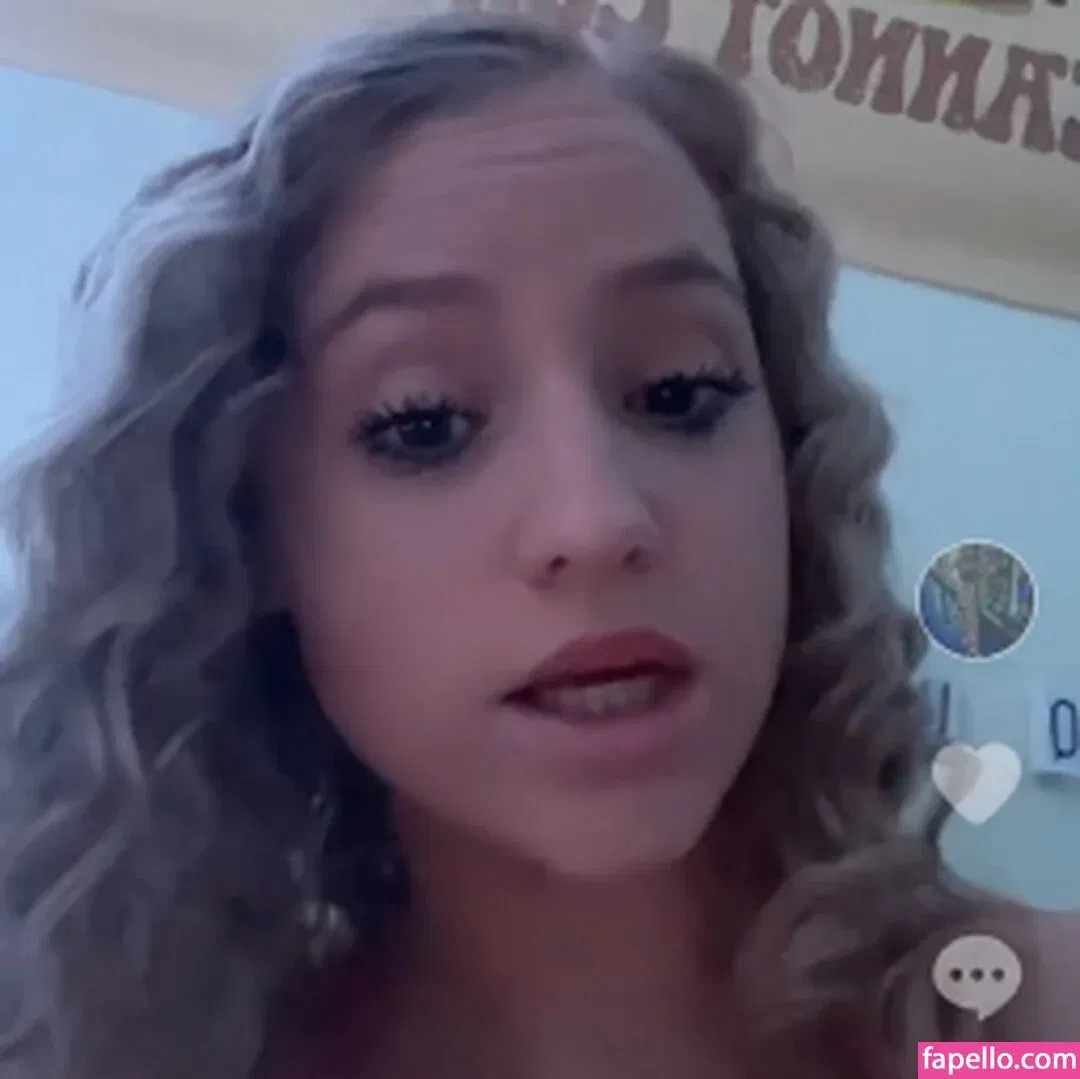 Alexis Sloan Onlyfans Photo Gallery 