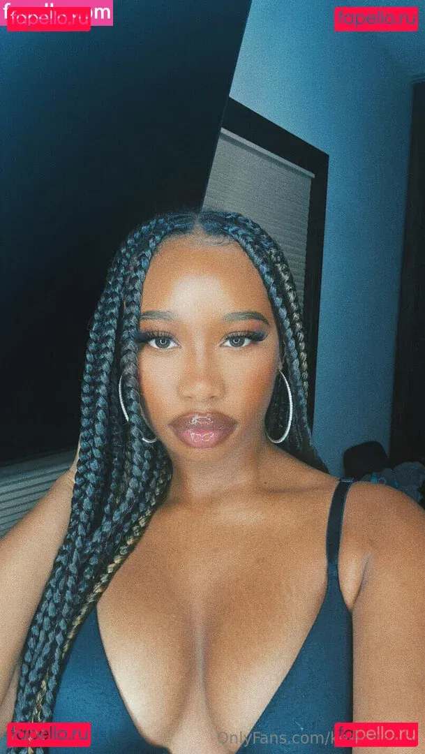 IeshaMarie20 Onlyfans Photo Gallery 