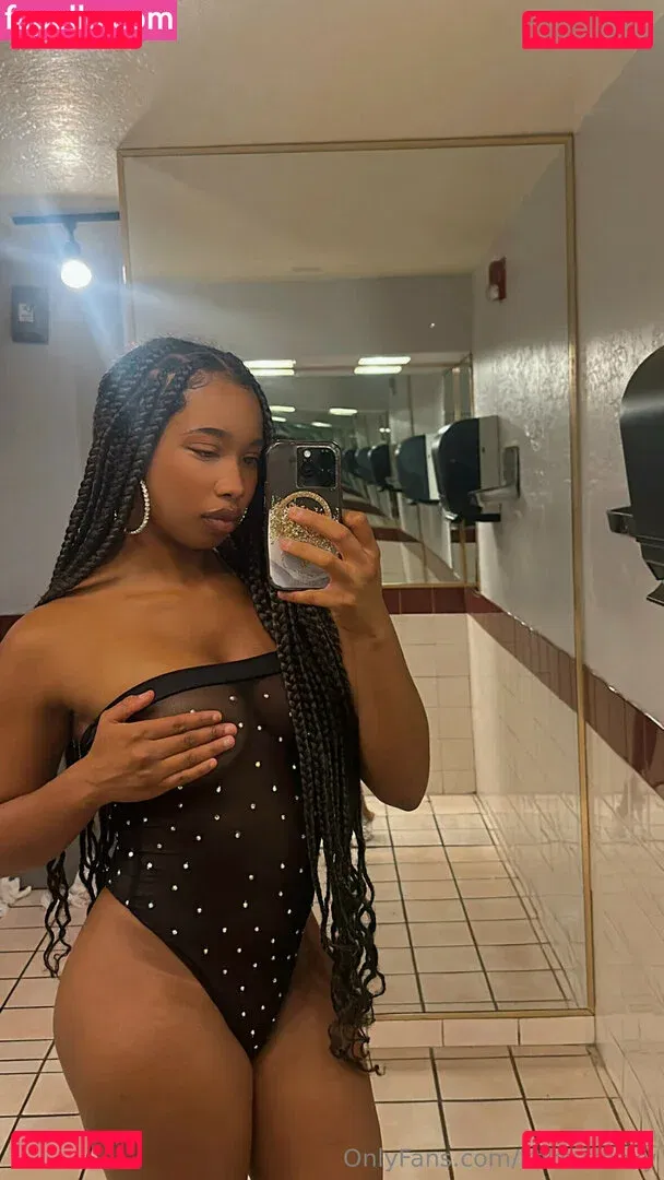 IeshaMarie20 Onlyfans Photo Gallery 