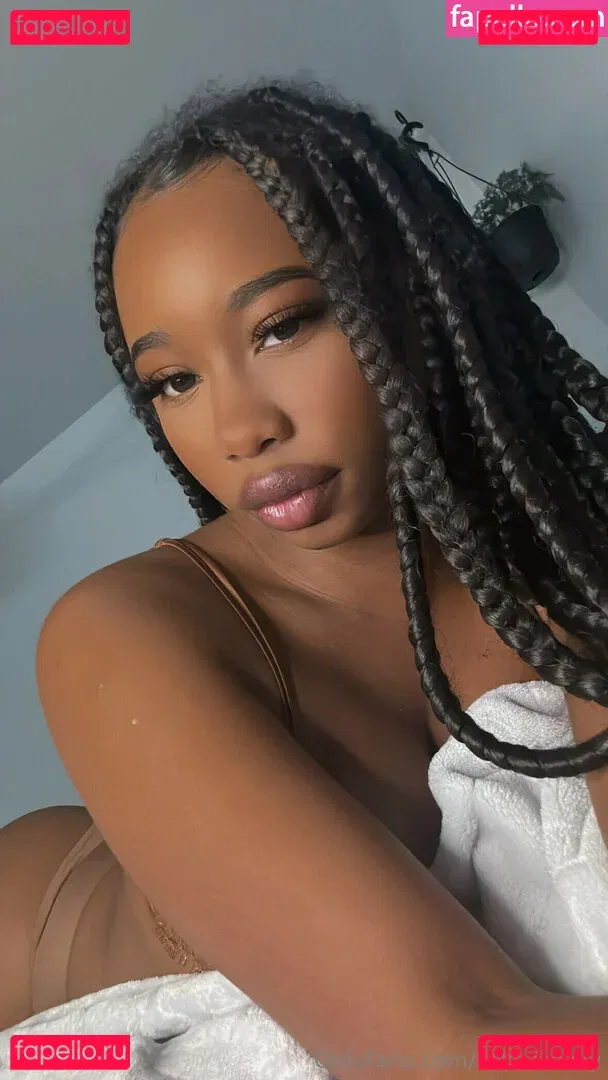 IeshaMarie20 Onlyfans Photo Gallery 