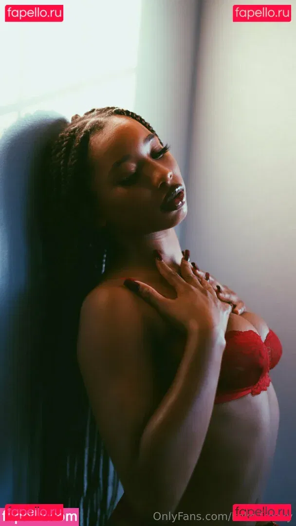 IeshaMarie20 Onlyfans Photo Gallery 