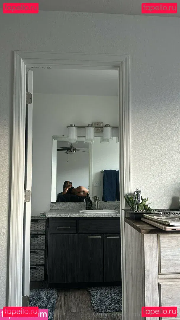 IeshaMarie20 Onlyfans Photo Gallery 