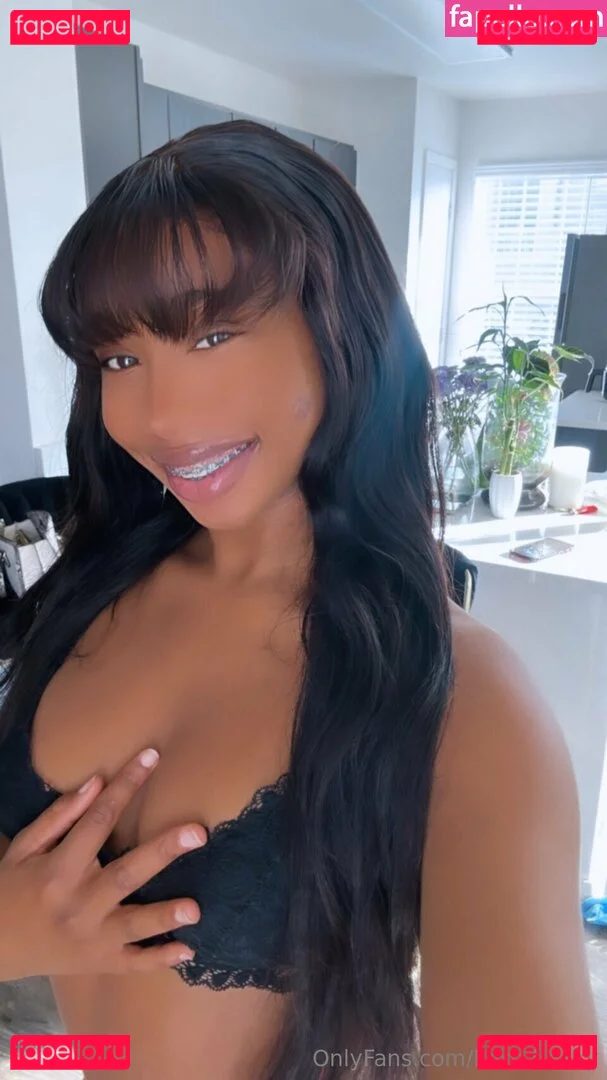 IeshaMarie20 Onlyfans Photo Gallery 