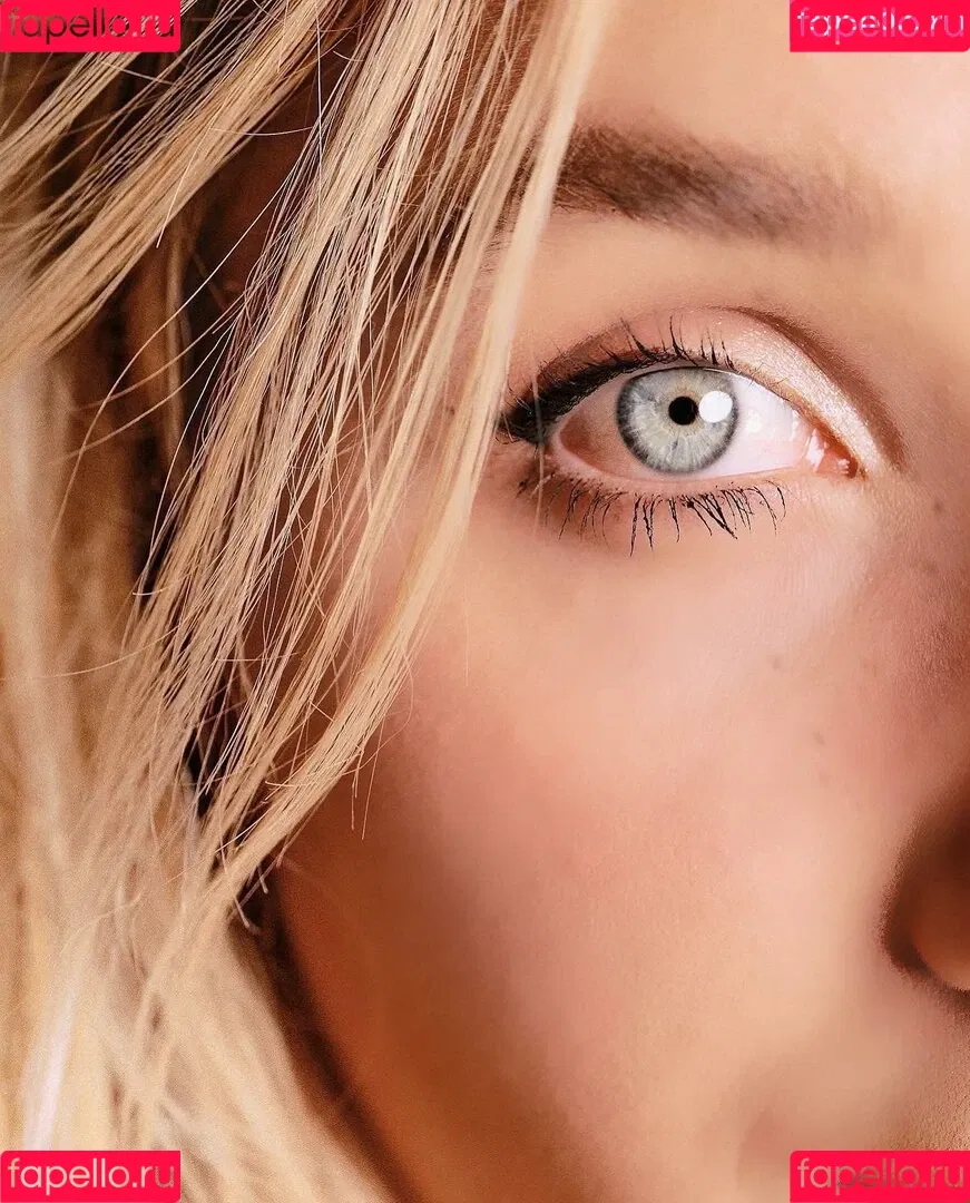 Chloe Chevalier Onlyfans Photo Gallery 