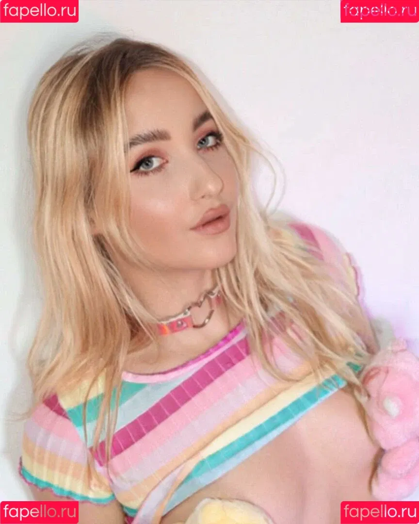 Chloe Chevalier Onlyfans Photo Gallery 