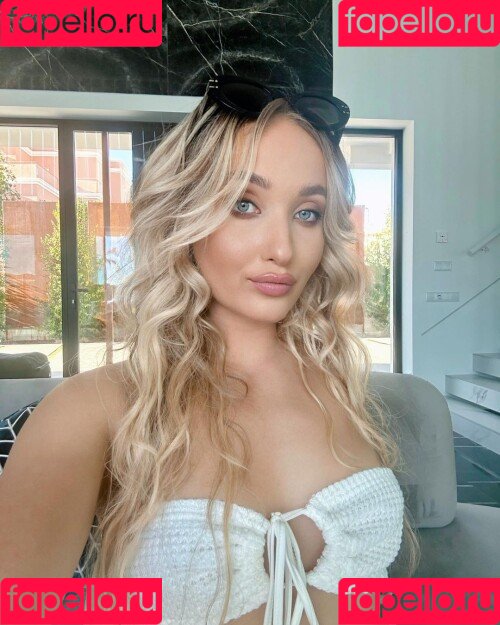 Chloe Chevalier Onlyfans Photo Gallery 
