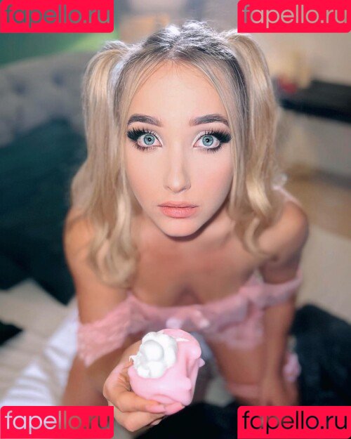 Chloe Chevalier Onlyfans Photo Gallery 