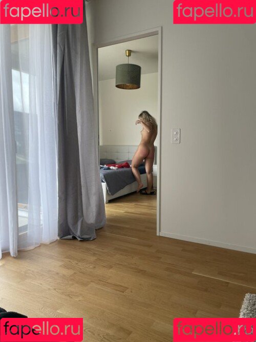 Chloe Chevalier Onlyfans Photo Gallery 