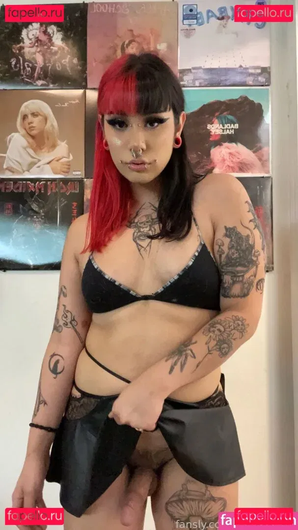 saucydevill Onlyfans Photo Gallery 