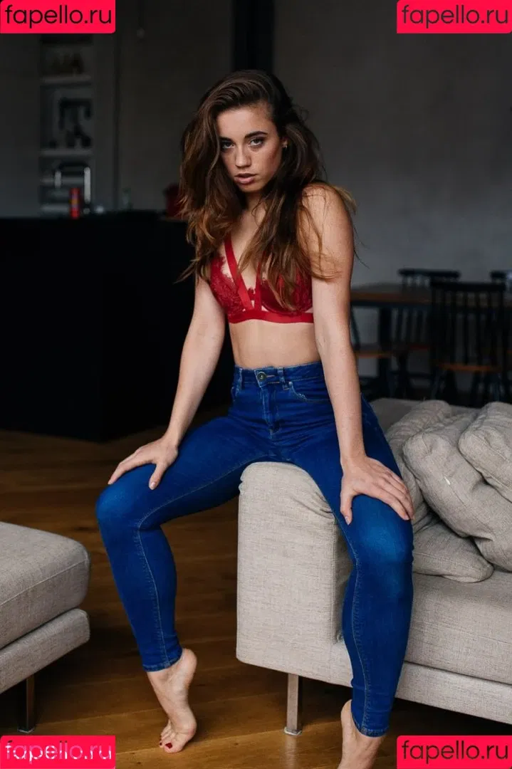 Laura Kokinova Onlyfans Photo Gallery 