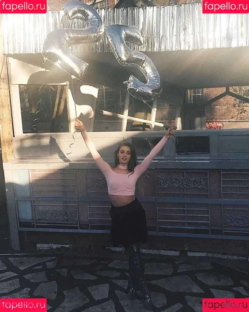 Laura Kokinova Onlyfans Photo Gallery 