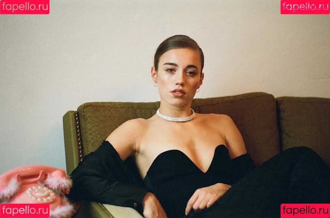 Laura Kokinova Onlyfans Photo Gallery 