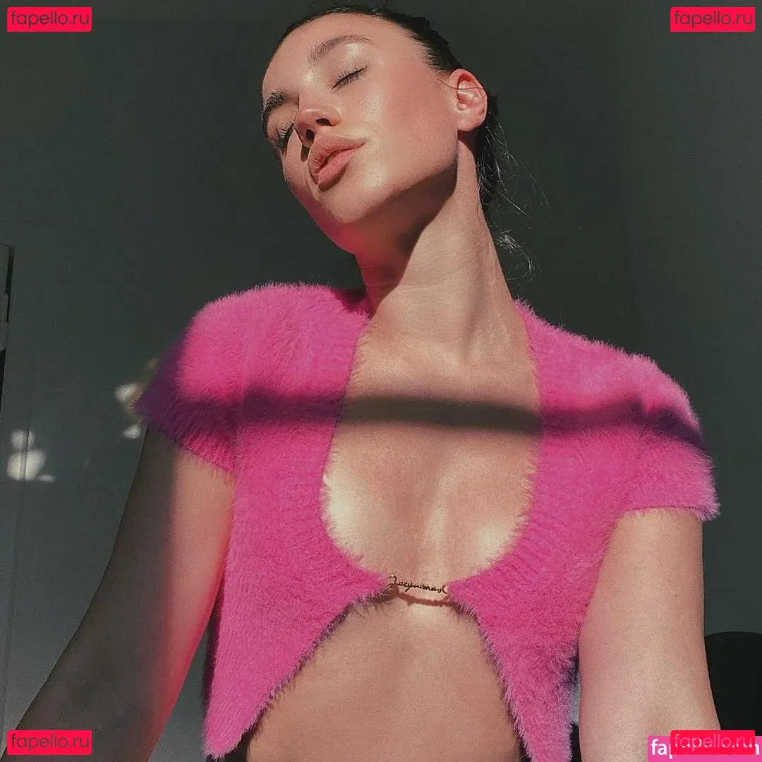 Laura Kokinova Onlyfans Photo Gallery 