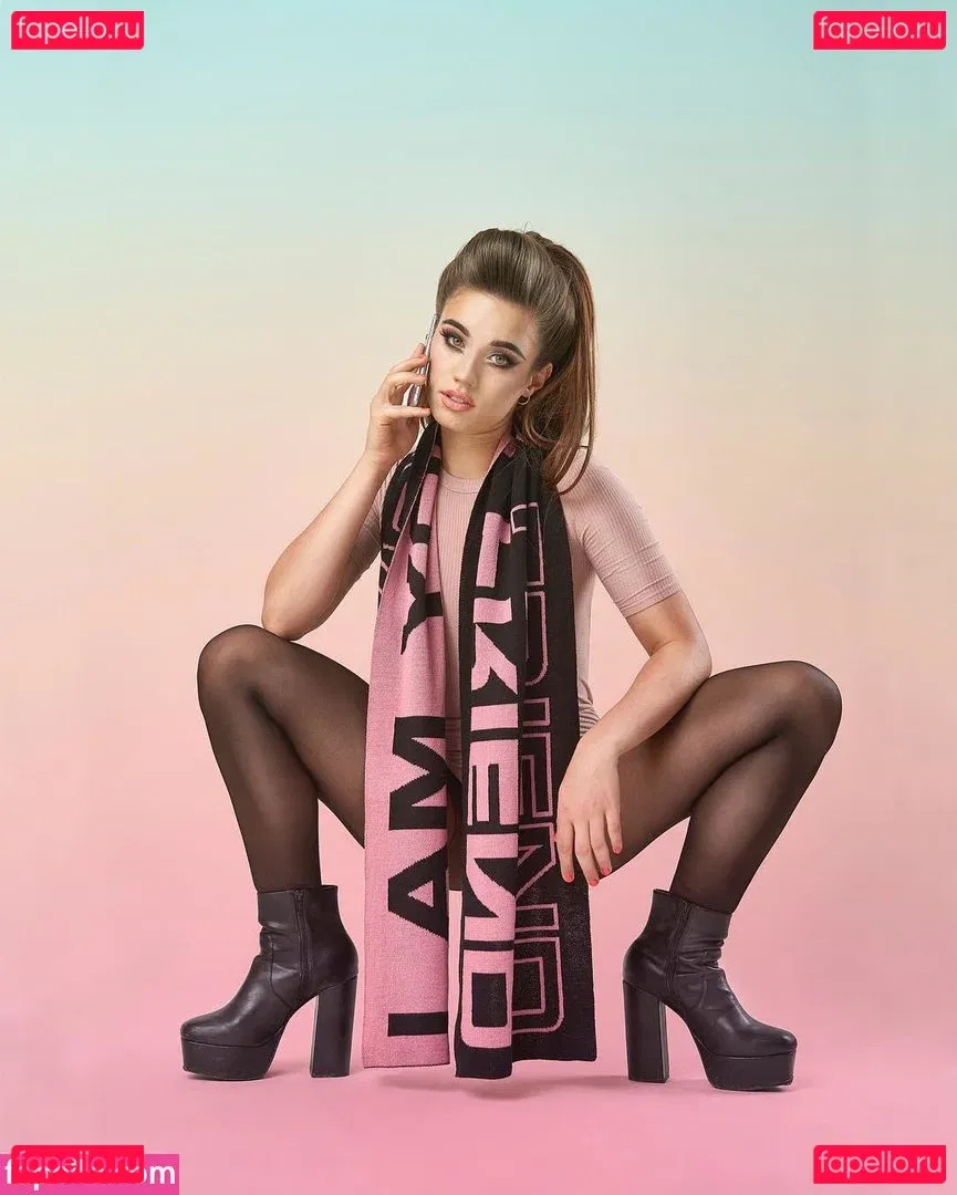 Laura Kokinova Onlyfans Photo Gallery 