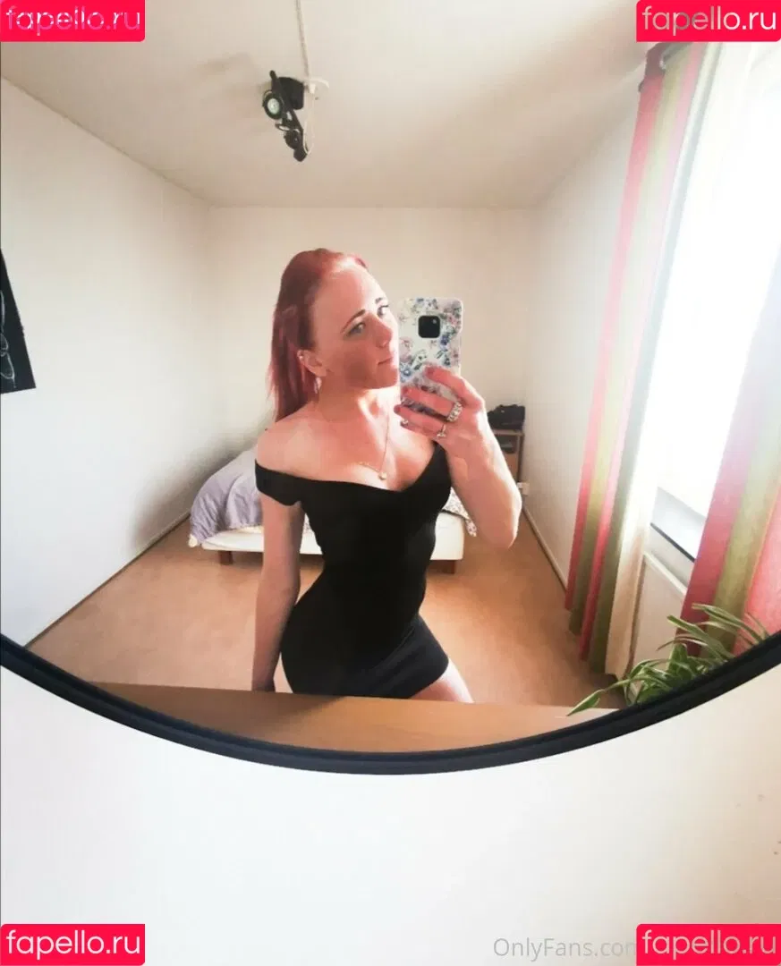 inkedxristina Onlyfans Photo Gallery 