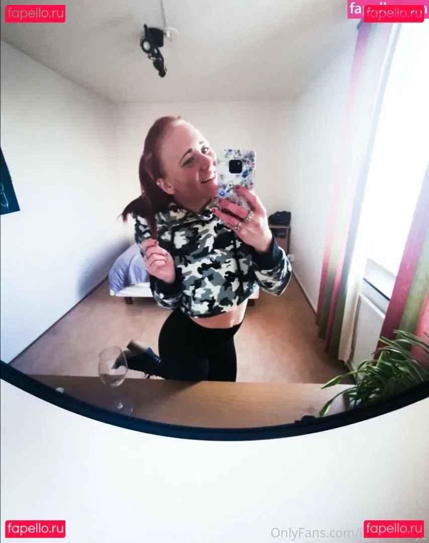 inkedxristina Onlyfans Photo Gallery 