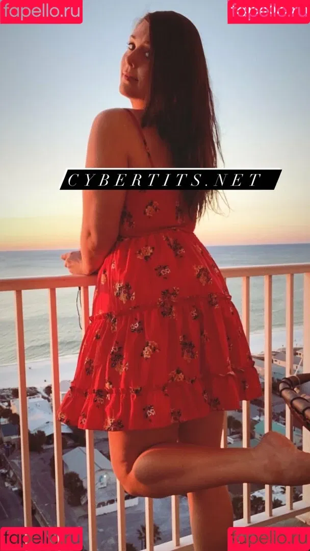 Cyber_tits Onlyfans Photo Gallery 