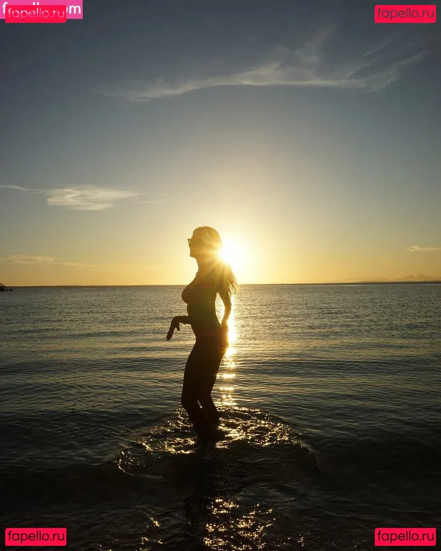 Thaila Ayala Onlyfans Photo Gallery 