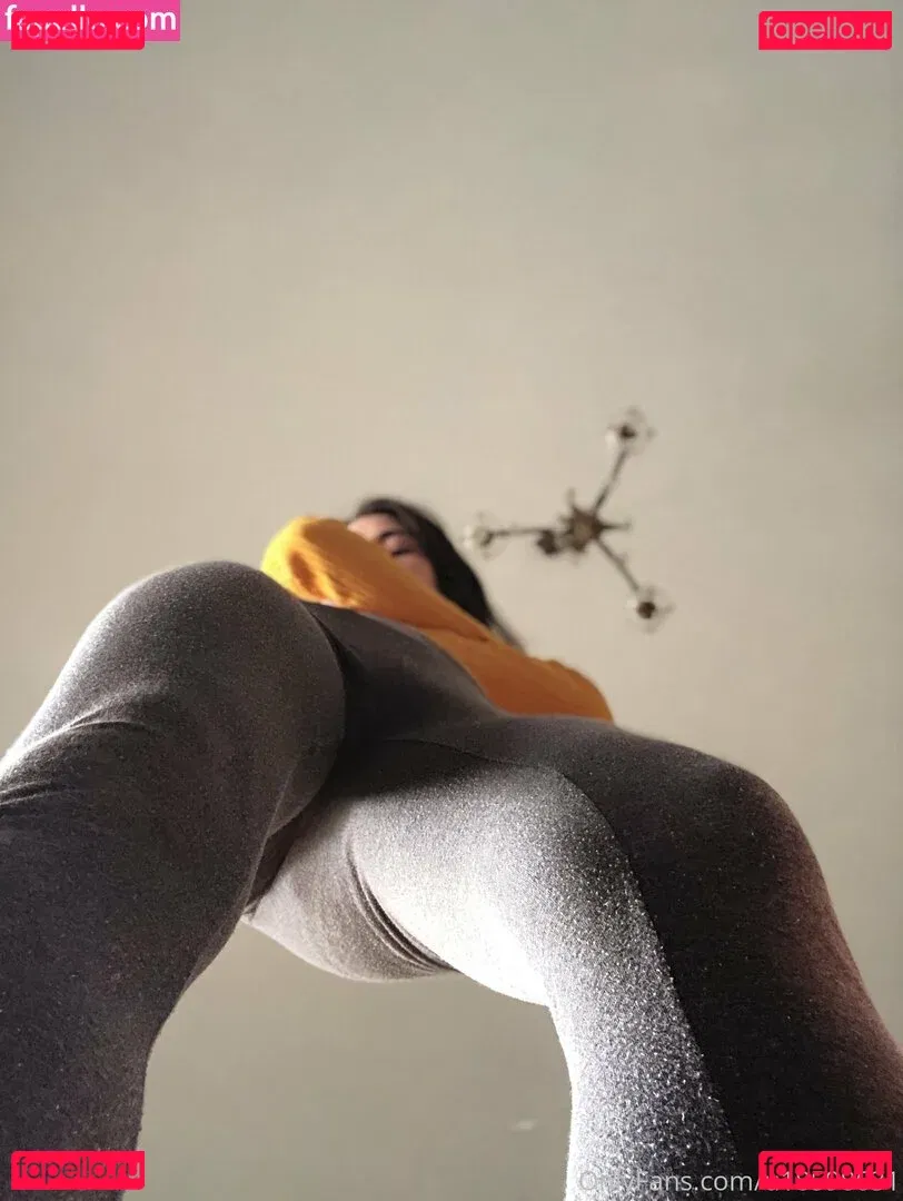 giantesselixs Onlyfans Photo Gallery 