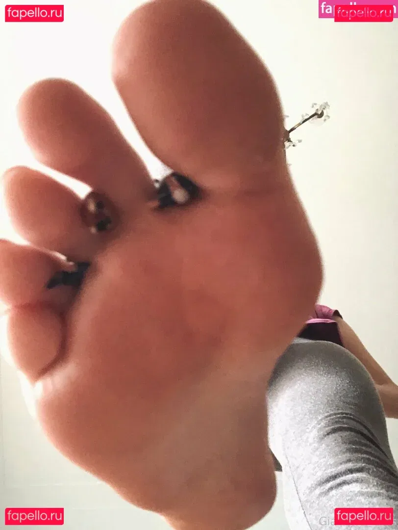 giantesselixs Onlyfans Photo Gallery 