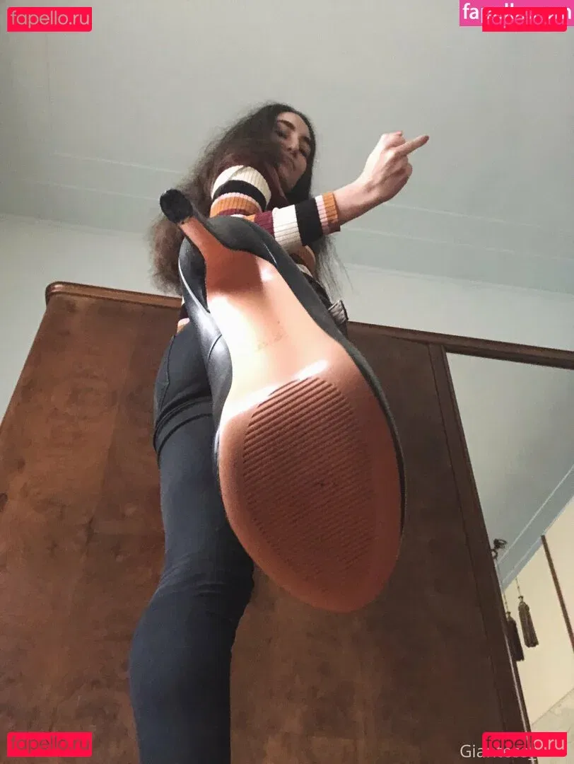 giantesselixs Onlyfans Photo Gallery 