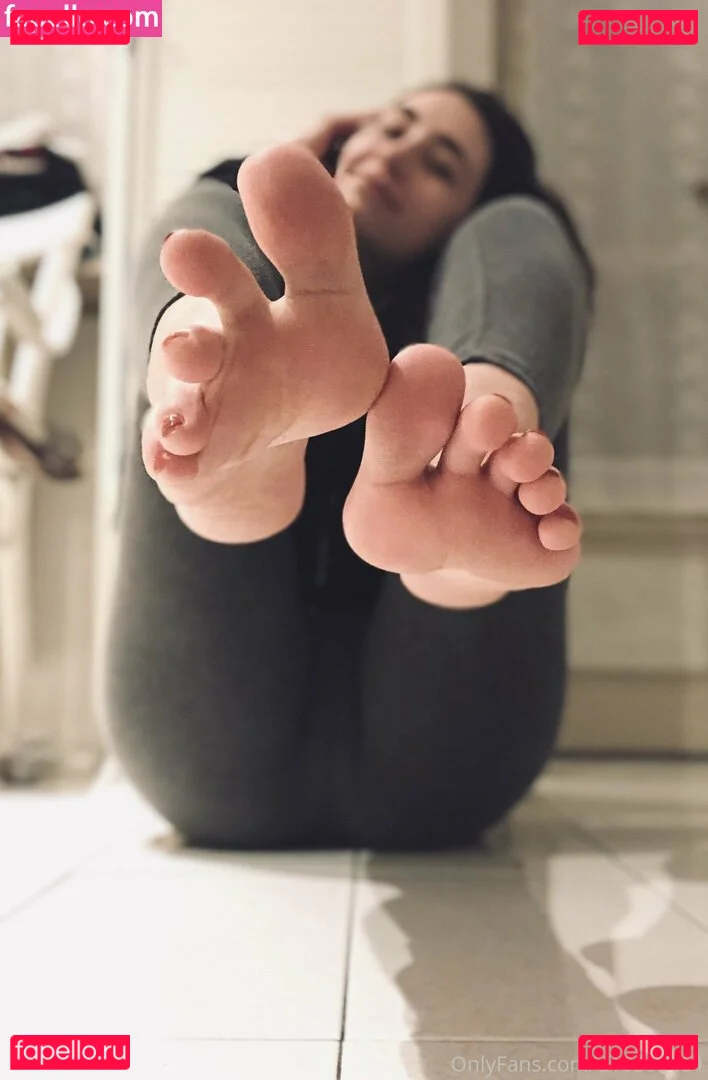 giantesselixs Onlyfans Photo Gallery 