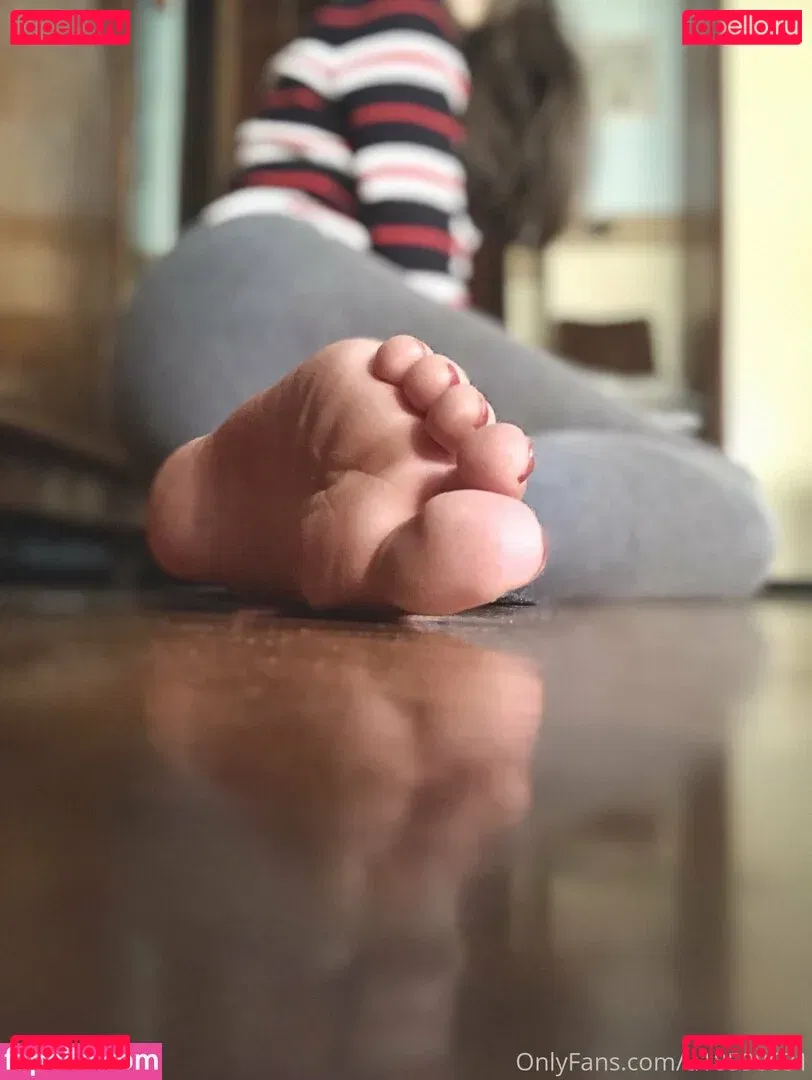 giantesselixs Onlyfans Photo Gallery 