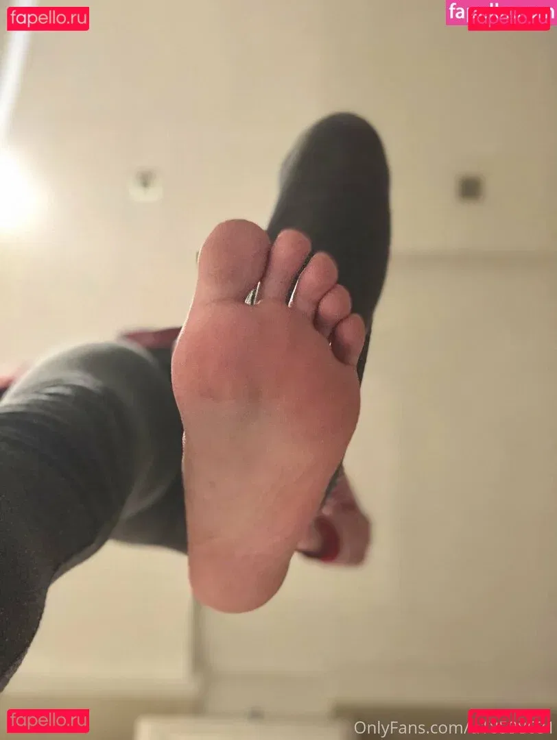 giantesselixs Onlyfans Photo Gallery 